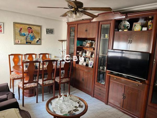 Sale of flat in Calle Major, Guardamar del Segura
 photo 2