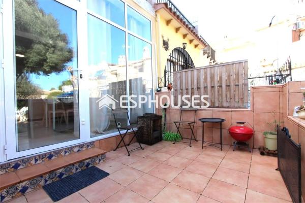 Chalet pareado photo 2