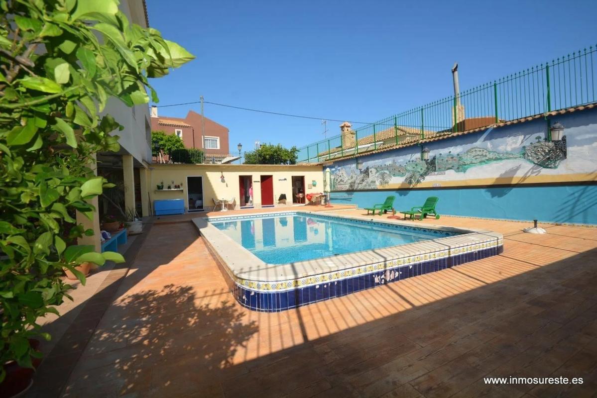 Продажа отдельного шале в Jacarilla, Хаkarilla photo 3