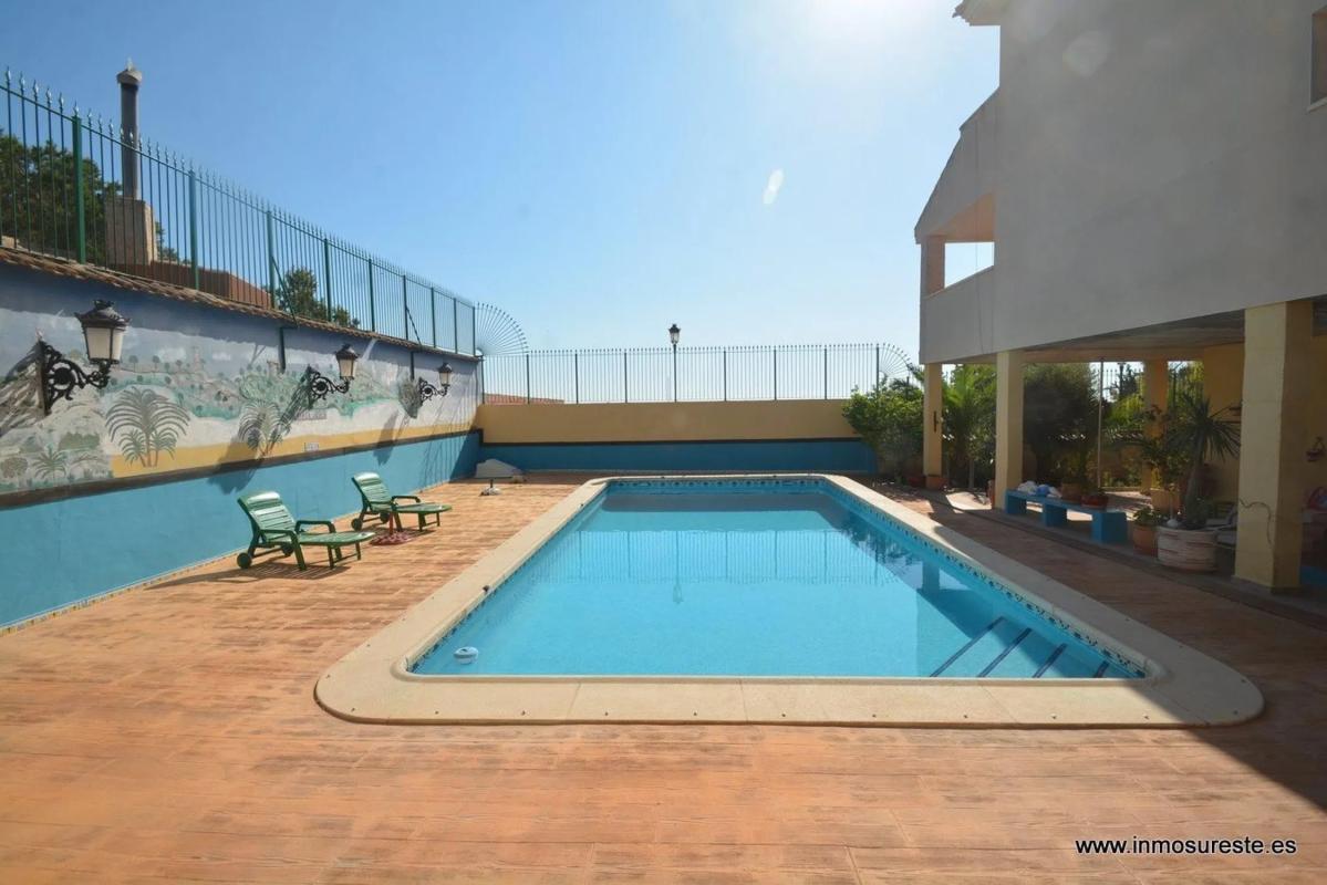 Продажа отдельного шале в Jacarilla, Хаkarilla photo 4
