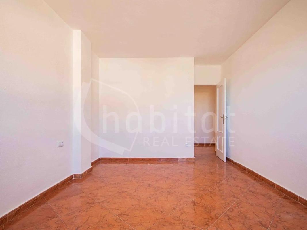 Sale of apartment in Calle 9 de Octubre, 7, Los Montesinos
 photo 3