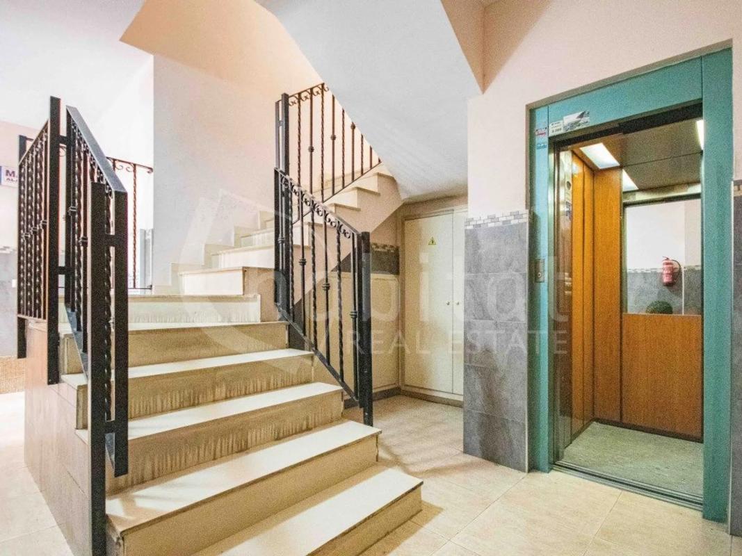 Sale of apartment in Calle 9 de Octubre, 7, Los Montesinos
 photo 5