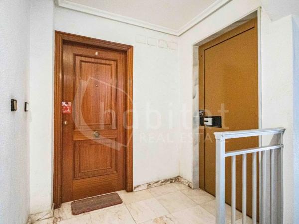 Продажа квартиры на Calle Carlos Díez, 5 A, Лос-Монтесинос
photo 1