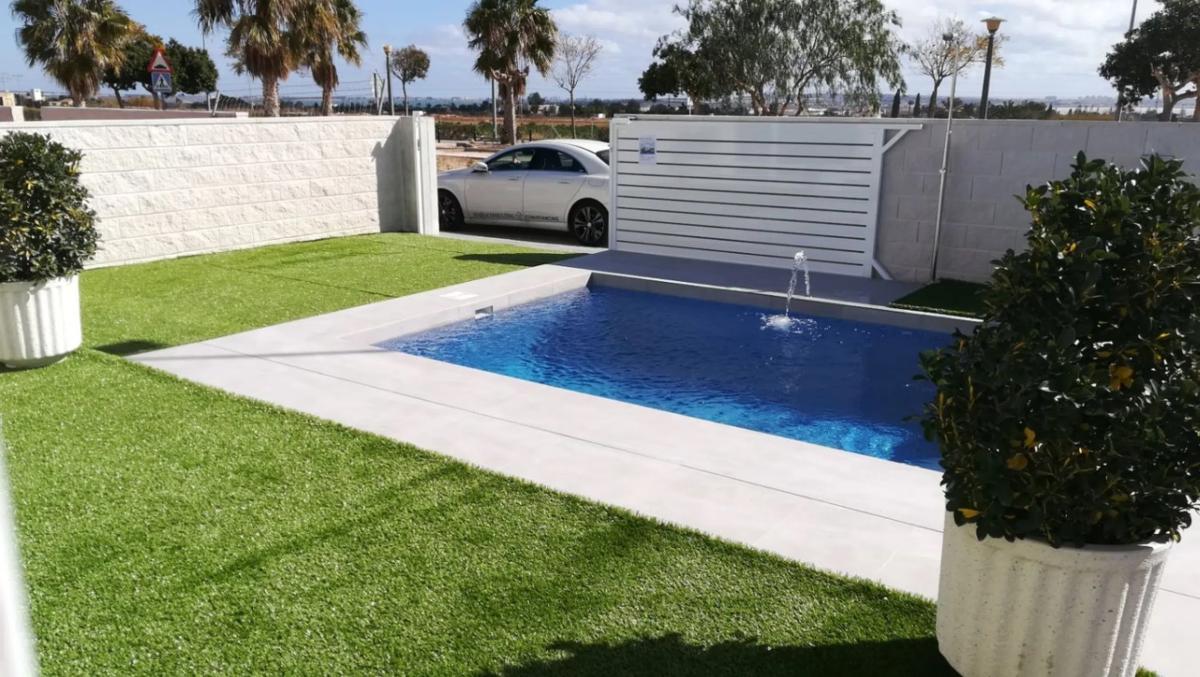 Venta de chalet independiente en Calle Clavellina, Los Montesinos
 photo 3