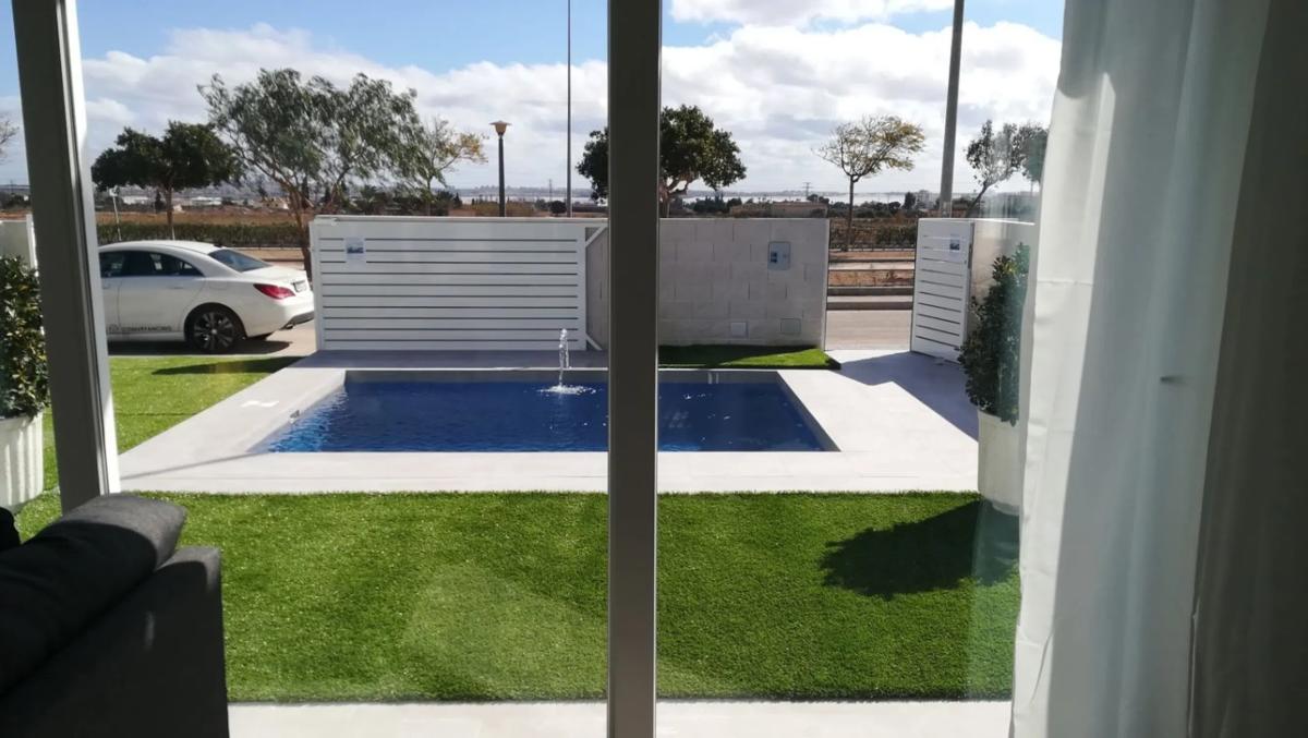 Venta de chalet independiente en Calle Clavellina, Los Montesinos
 photo 4