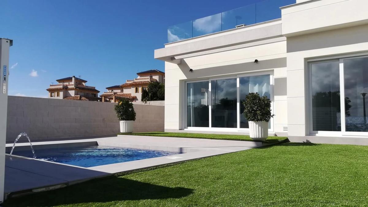 Venta de chalet independiente en Calle Romero, 33, Los Montesinos
 photo 2