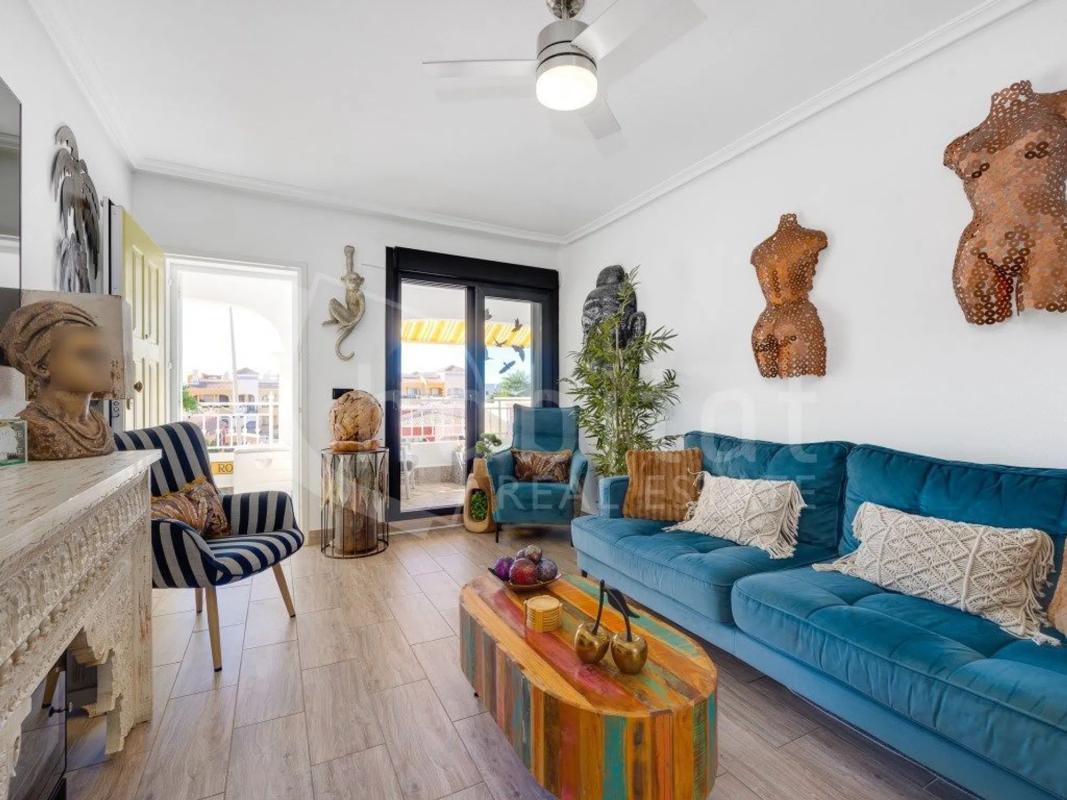 Sale of apartment in Calle Chumbera, Los Montesinos
photo 1