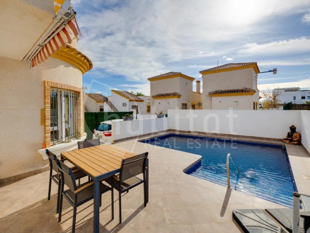 Venta de chalet independiente en Calle Romero, Los Montesinos
 photo 2