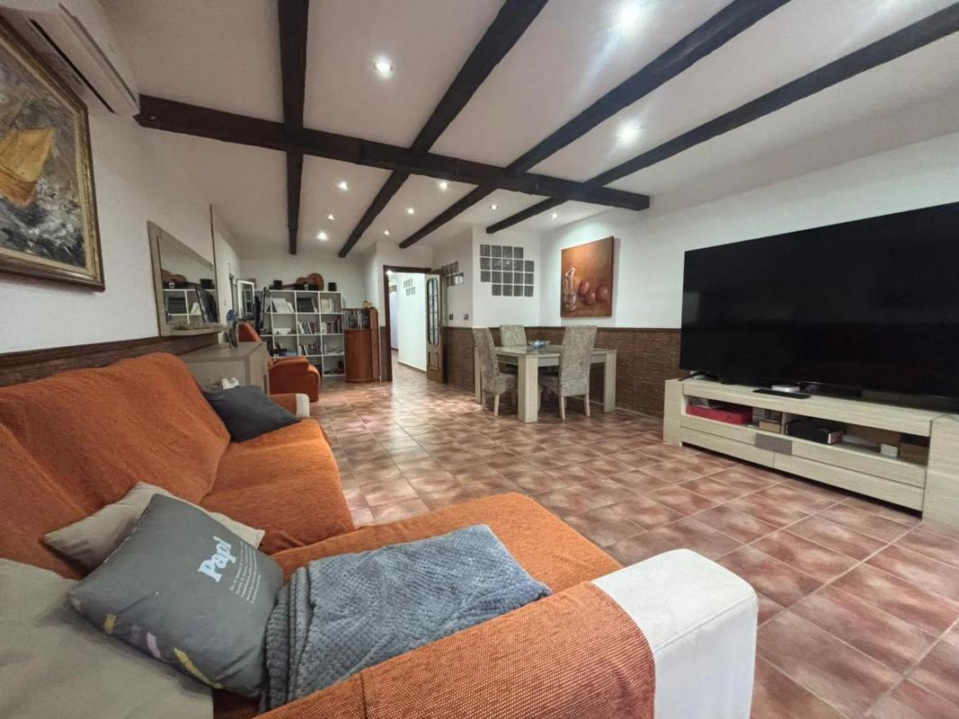 Venta de chalet adosado en  CL DOCE DE OCTUBRE , Los Montesinos photo 5