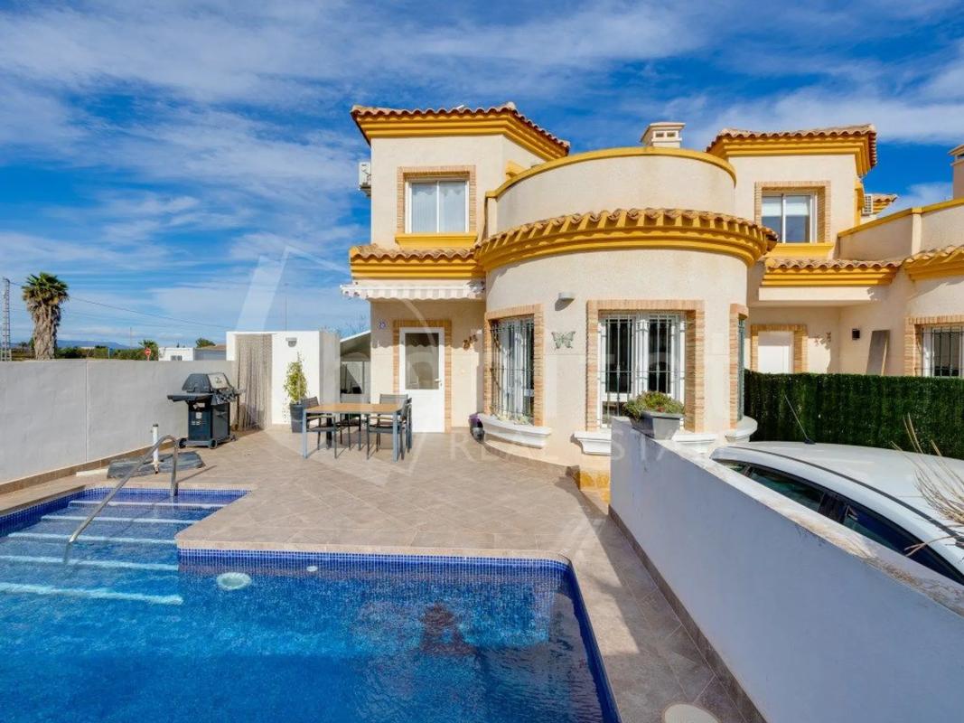 Venta de chalet independiente en Calle Romero, Los Montesinos
 photo 3