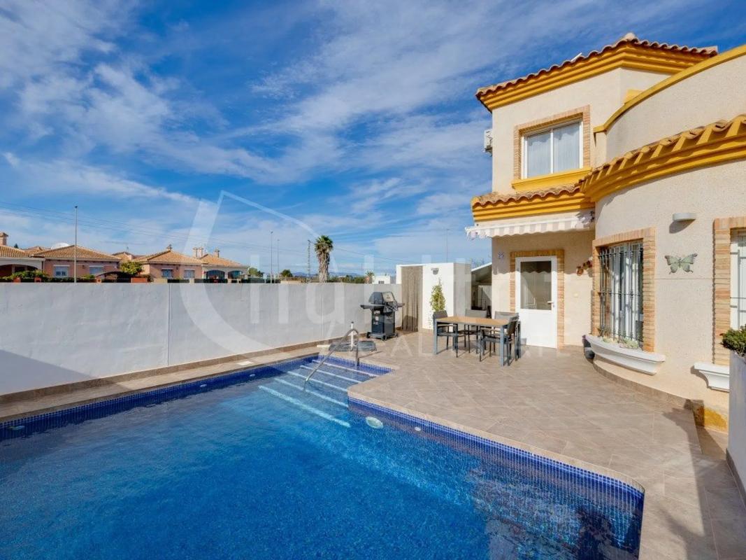Venta de chalet independiente en Calle Romero, Los Montesinos
 photo 4