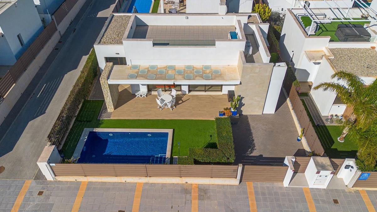Venta de chalet independiente en Calle Guanábano, 7, Orihuela
photo 3
