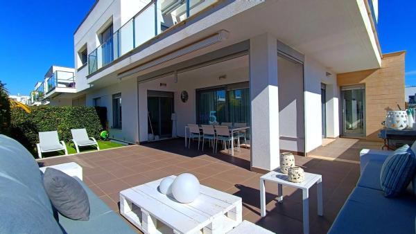 Venta de piso en Desamparados-Hurchillo-Torremendo, Orihuela
photo 1