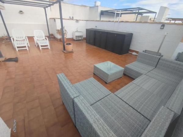 Chalet independiente en venta en Desamparados-Hurchillo-Torremendo, Orihuela
photo 1