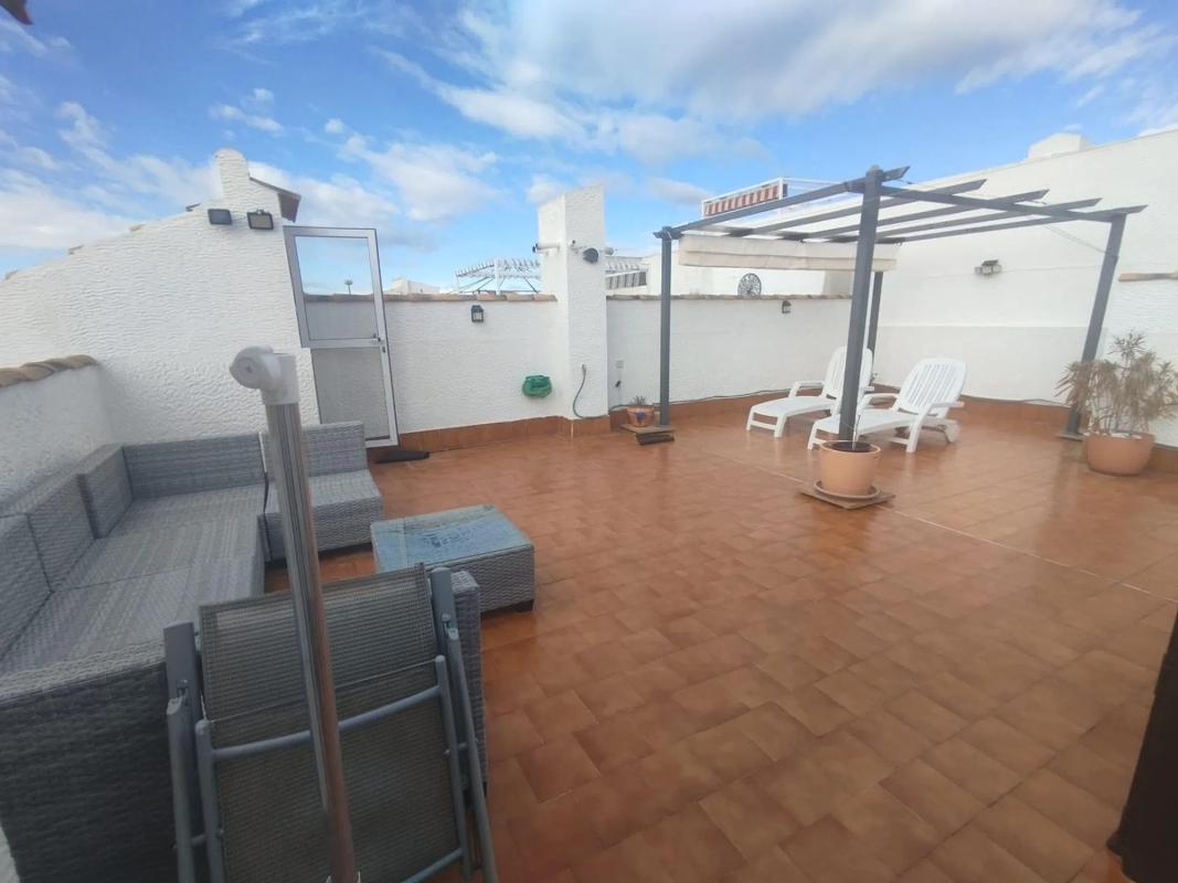 Sale of independent chalet in Desamparados-Hurchillo-Torremendo, Orihuela
 photo 3