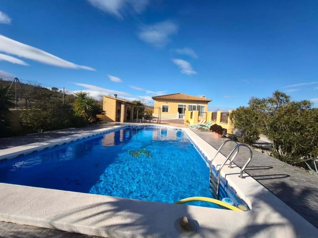 Sale of independent chalet in Calle Juan Pablo II, Orihuela
 photo 3