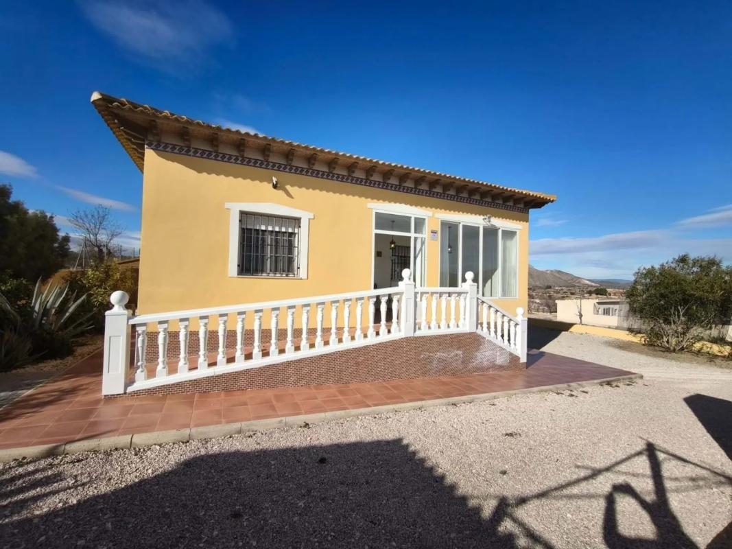 Sale of independent chalet in Calle Juan Pablo II, Orihuela
 photo 4