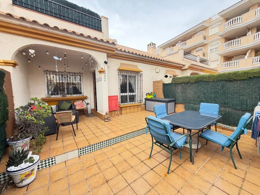 Venta de chalet adosado en Calle Aire , Orihuela photo 3
