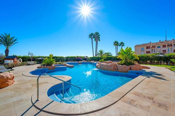 Venta de piso en Calle del Mar, Orihuela
photo 1
