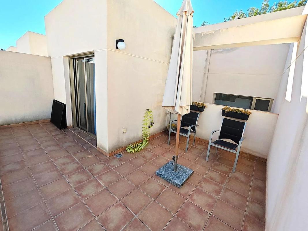 Sale of independent chalet in Calle Mar Rizada, Orihuela
photo 1