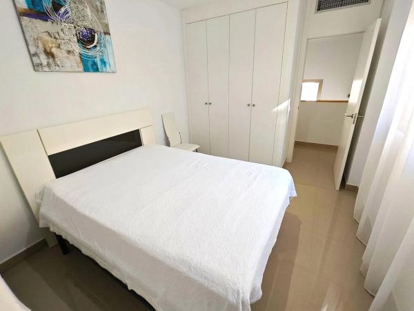 Independent chalet for sale in Calle Mar Rizada, Orihuela
 photo 3