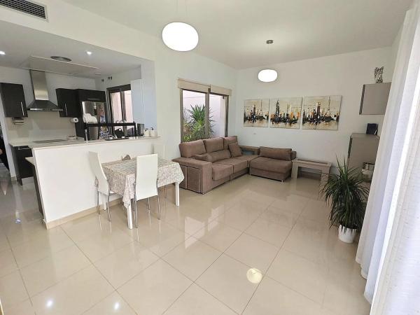 Independent chalet for sale in Calle Mar Rizada, Orihuela
 photo 4