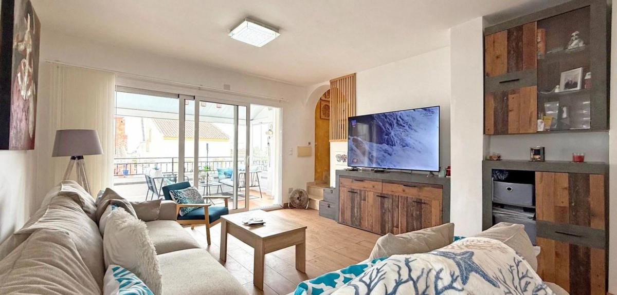 Продажа отдельного шале в  Calle Tramontana s/n, Ориуэла photo 3