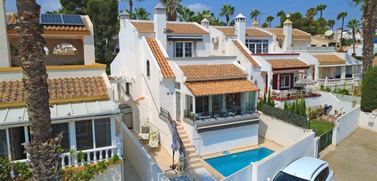 Продажа отдельного шале в  Calle Tramontana s/n, Ориуэла photo 4