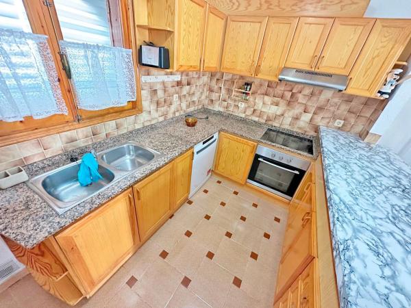 Chalet adosado en venta en  Urbanizacion Residencial Cristalmar, 364 , Orihuela photo 1