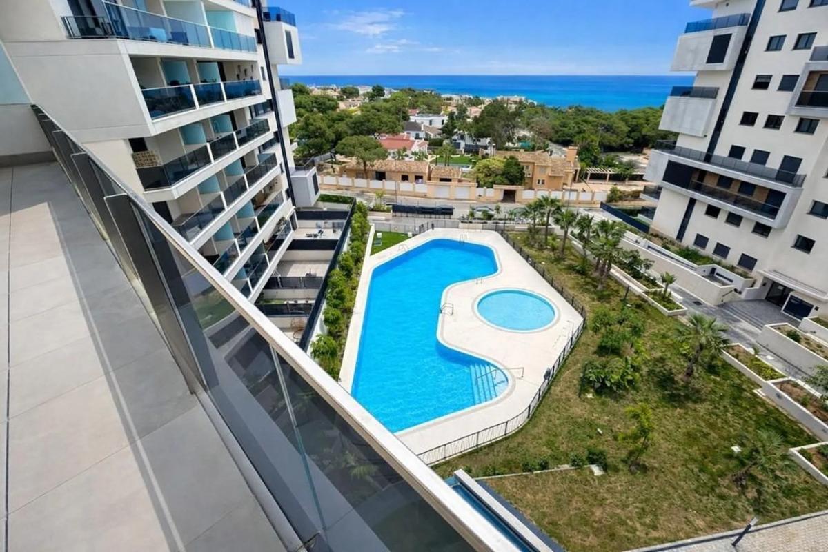 Venta de piso en Barrio Campoamor, Orihuela
 photo 2