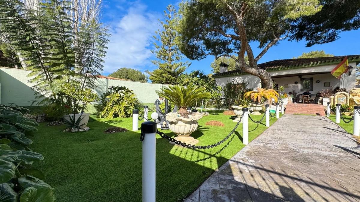 Продажа отдельного шале в Barrio Campoamor, Ориуэла photo 5