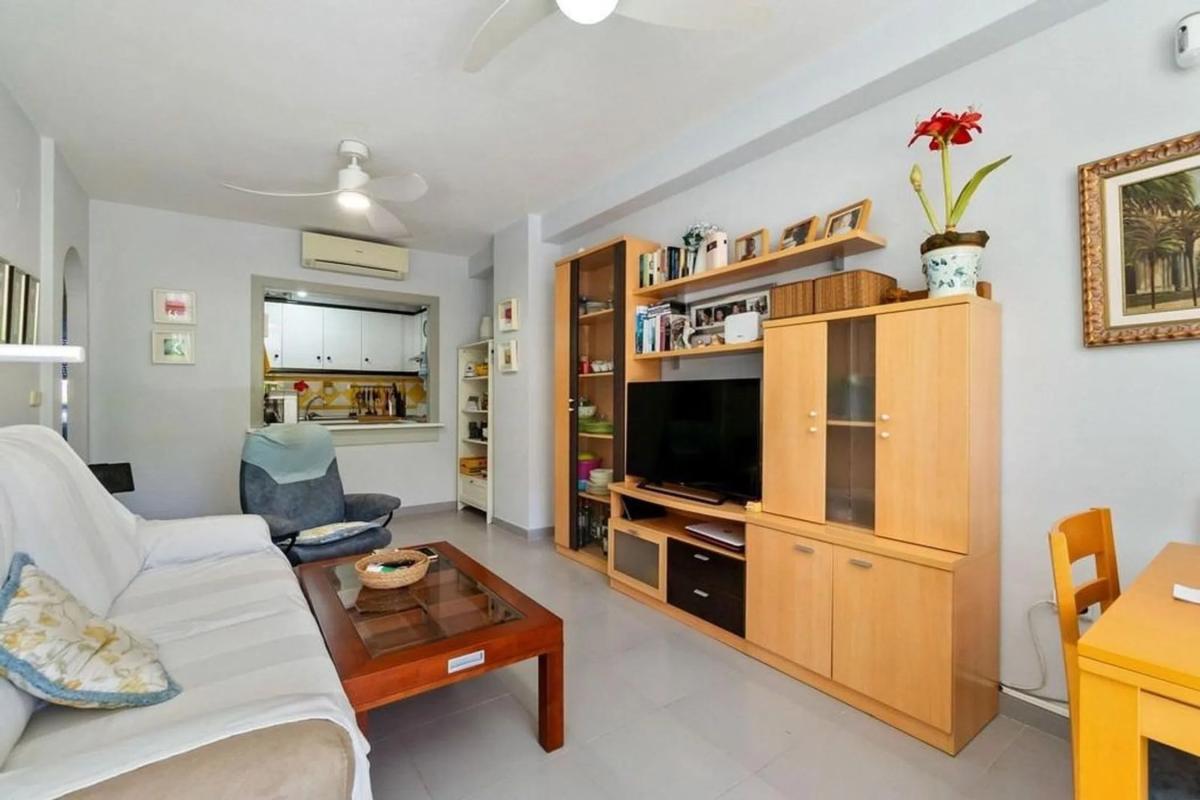 Продажа квартиры на Calle Samaniego, Ориуэла
 photo 3