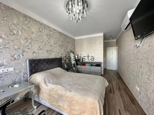 Частный шале на продаже в  Juan Roman Jimenez s/n, Ориуэла photo 4