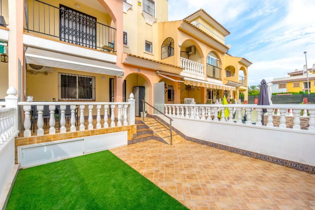 Properties for sale and rent in Spain photo 5