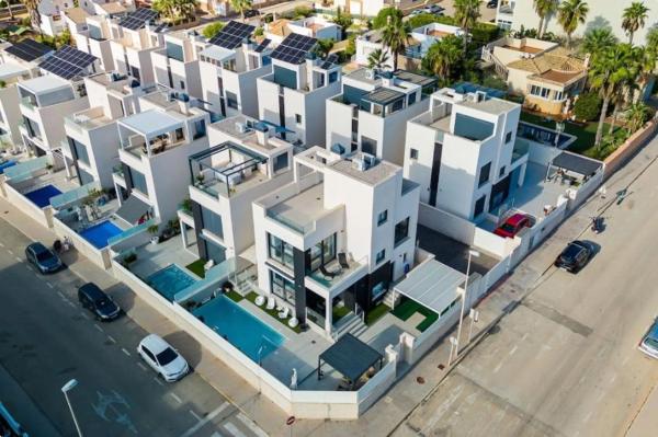 Independent chalet for sale in Calle Egipcios, Orihuela
 photo 4