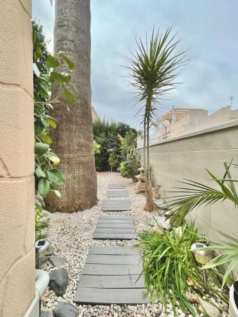 Chalet adosado en venta en  Avenida de California, 206 , Orihuela photo 3