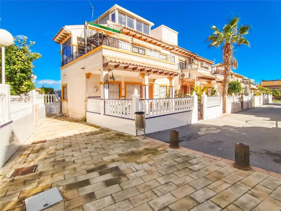 Venta de piso en Calle Torre, Orihuela
photo 3