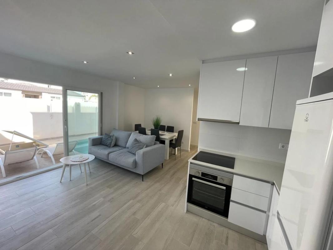 Venta de chalet independiente en Calle Isla Cabrera, Orihuela
photo 2