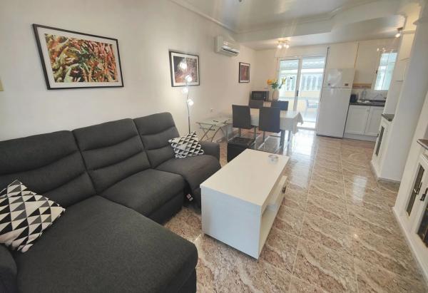 Chalet pareado en calle Talco photo 2