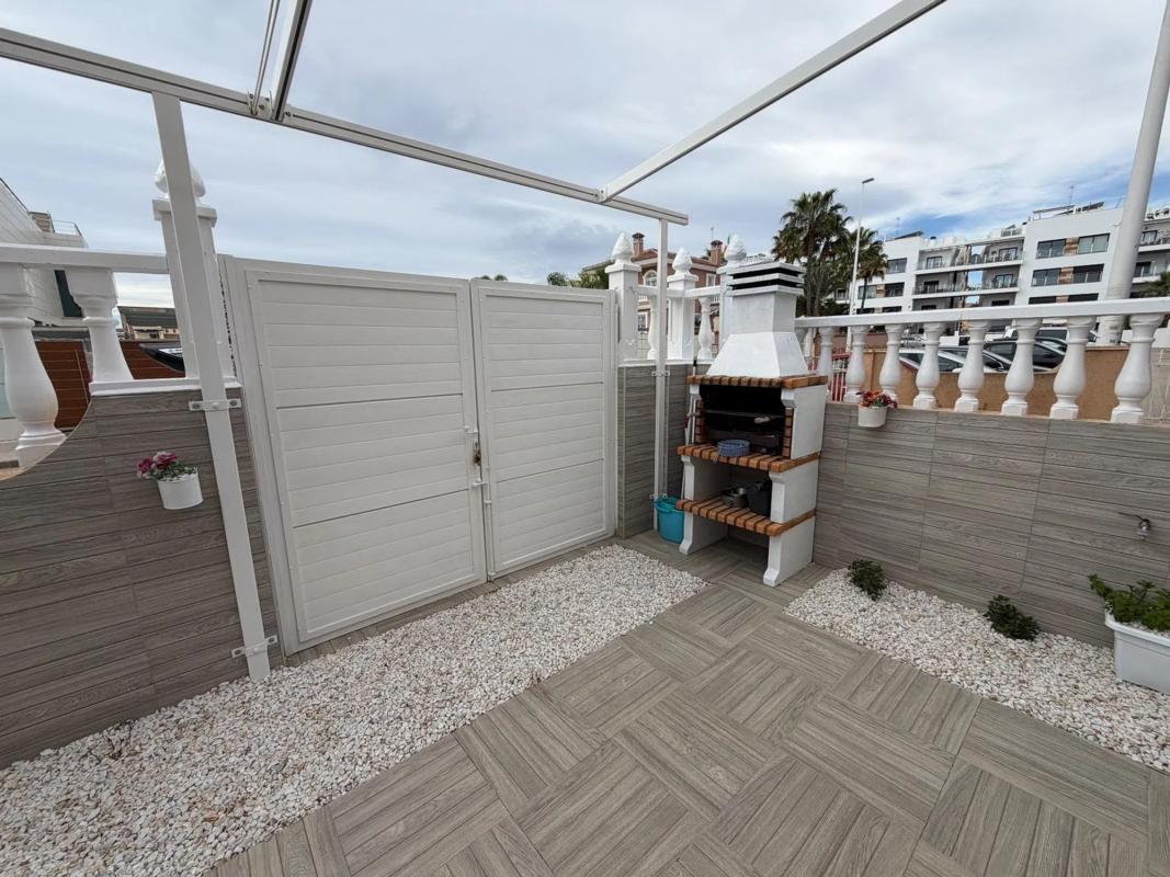 Venta de chalet adosado en  Barrio La Zenia , Orihuela photo 4