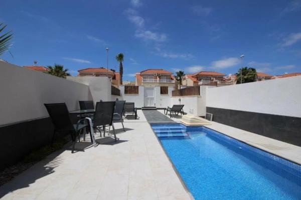 Chalet pareado photo 2