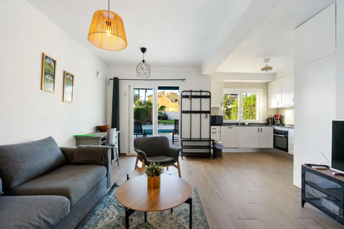 Sale of independent chalet in Calle Violetas s/n, Orihuela
 photo 3