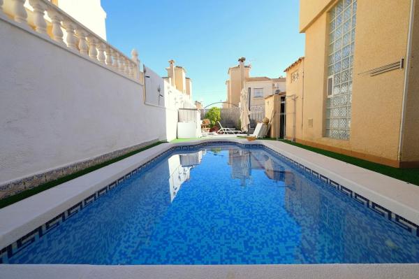 Chalet adosado en venta en  Barrio Las Filipinas , Orihuela photo 2