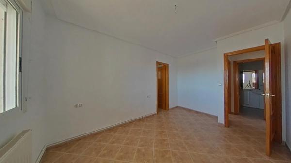 Chalet pareado en calle Panama photo 1