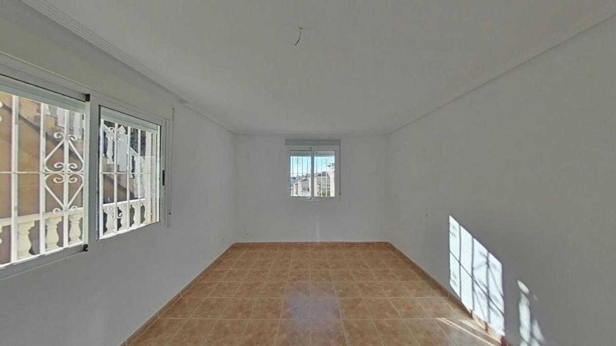 Properties for sale and rent in Spain photo 2