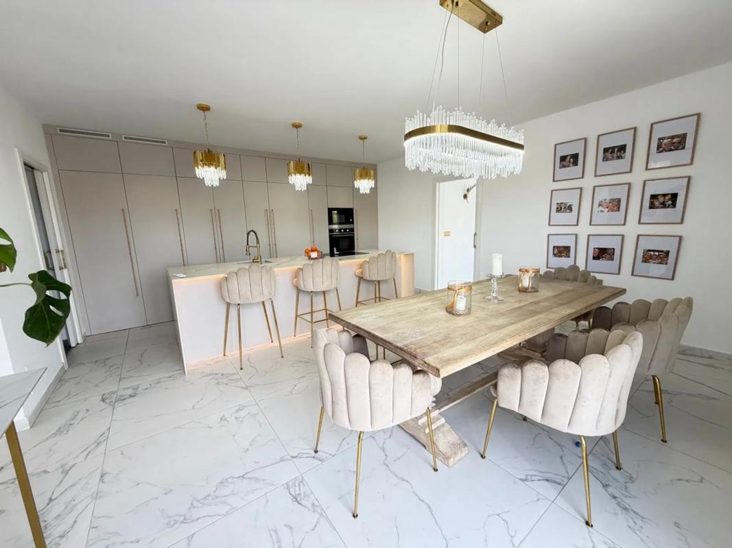 Sale of independent chalet in Calle los Pirineos, 1, Orihuela
photo 3