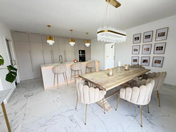 Independent chalet for sale in Calle los Pirineos, 1, Orihuela
thumbnail 2