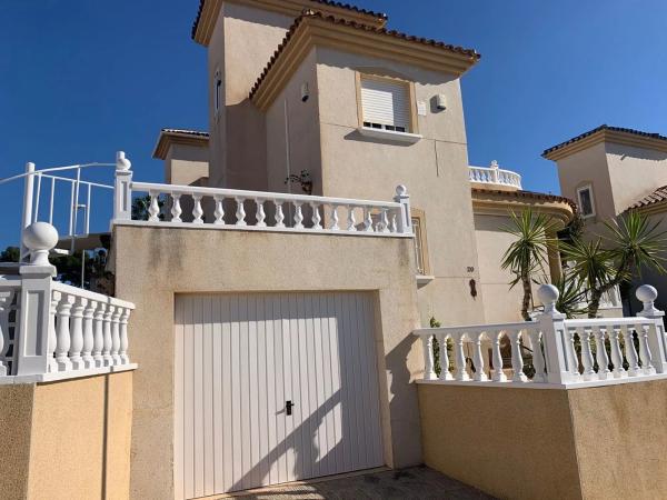 Independent chalet for sale in Calle Paraguay, Orihuela
 photo 2