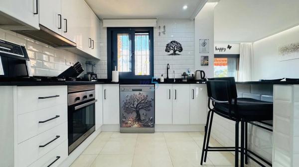 Venta de piso en Barrio Las Filipinas, Orihuela
thumbnail 2