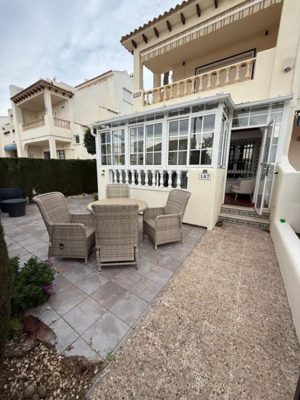 Venta de chalet adosado en Calle Anfora, 107 , Orihuela photo 4